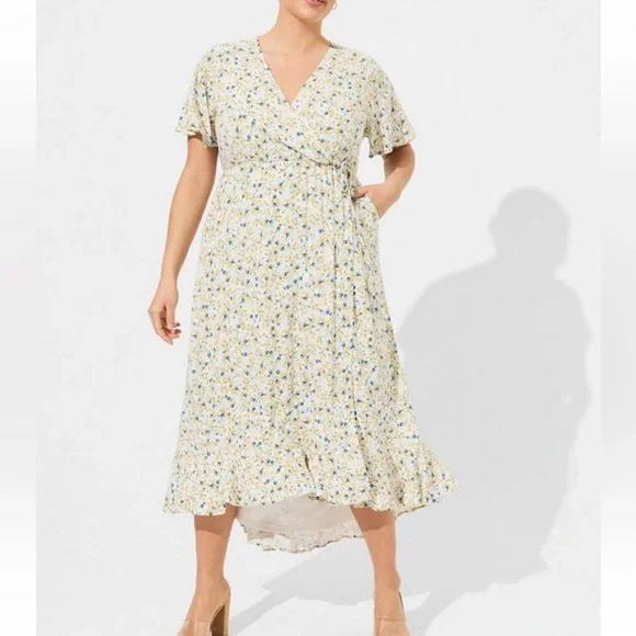 NWT- Torrid Size: 2 Maxi Rayon Slub Surplice Wrap Dress - Picture 4 of 6